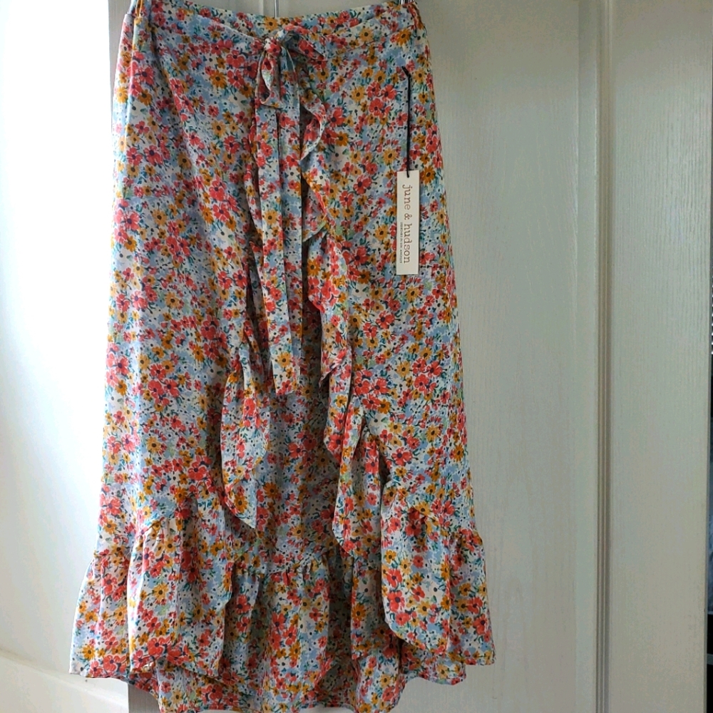 June and Hudson size 1